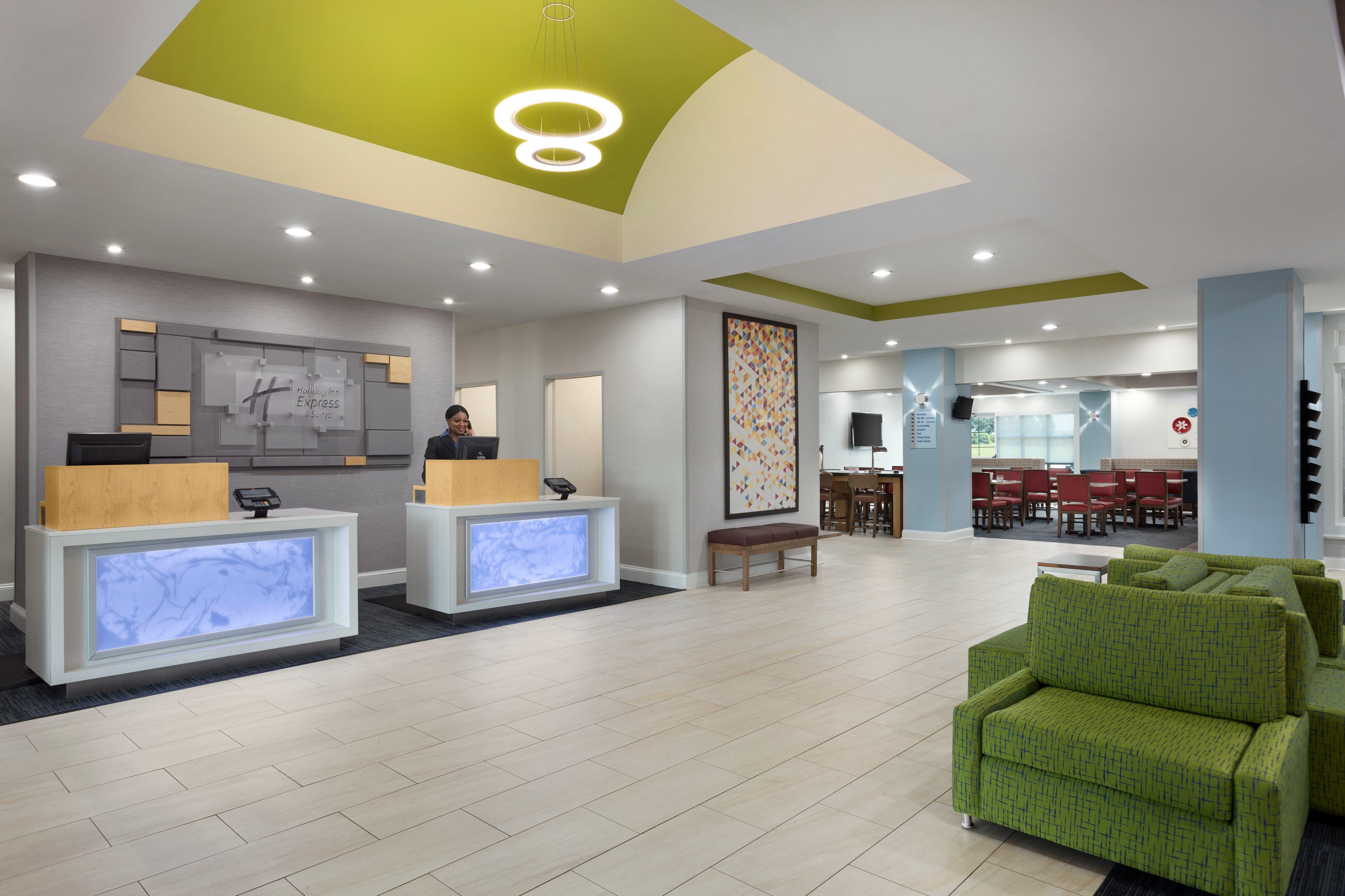 Holiday Inn Express & Suites Florence By Ihg Exterior foto